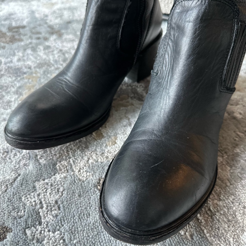 Donald J. Pliner Envy Riding Boot - Picture 6 of 8